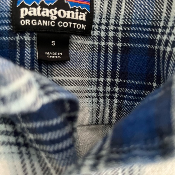 Patagonia Mens Blue Organic
Cotton Button Down Flannel Shirt. - Picture 3 of 6